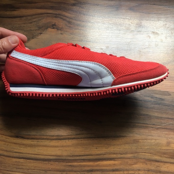 Classic Red Puma’s NEW - Picture 5 of 5